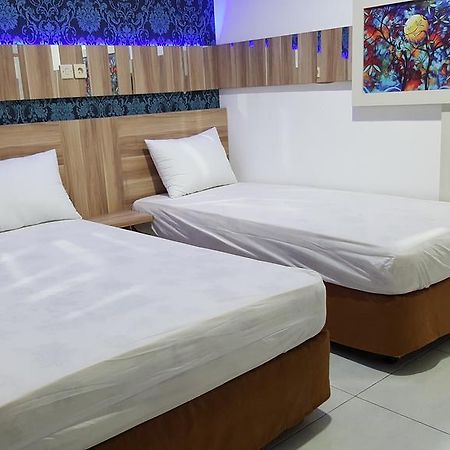 Omah Seroja Hotel Semarang Ngoại thất bức ảnh