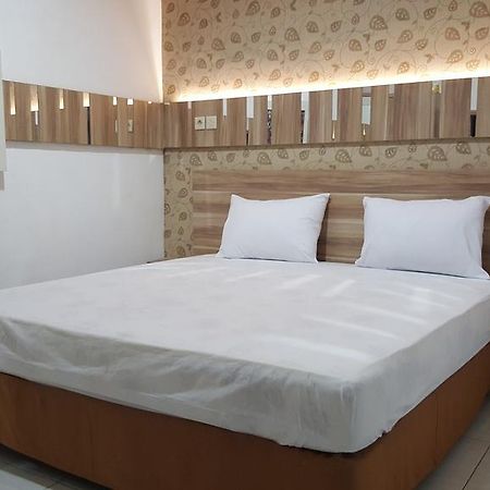 Omah Seroja Hotel Semarang Ngoại thất bức ảnh